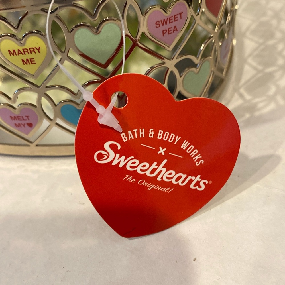 “Sweethearts” BBW Heart Shaped Mirror Body Care Trays-2  & Lip Oils Bundle - Picture 4 of 12